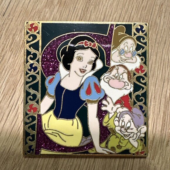 WDW Snow White Grumpy Disney Dopey Doc Trading Pin 2007 Seven Dwarfs - Picture 1 of 4